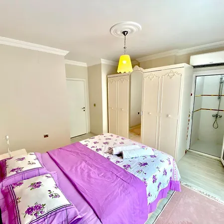 My White House Apartman *