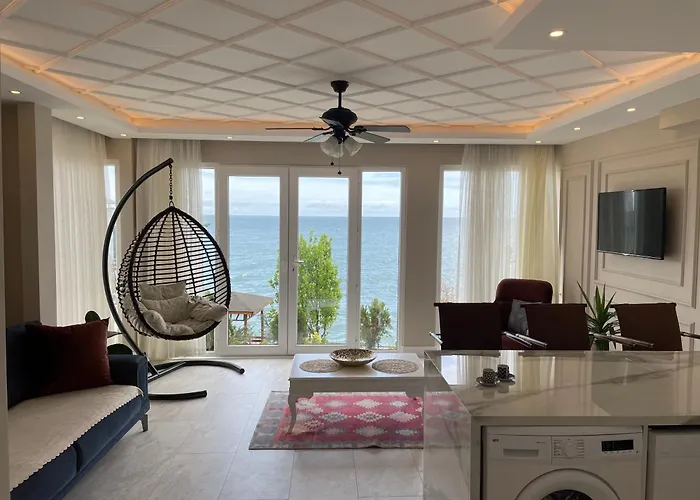 Lägenhet My White House