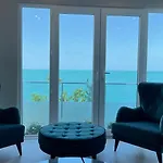 My White Residence Apartment