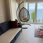 My White Residence Apartment *