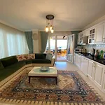 My White Residence Apartment