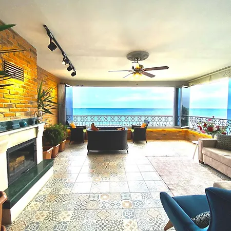 My White House Apartment