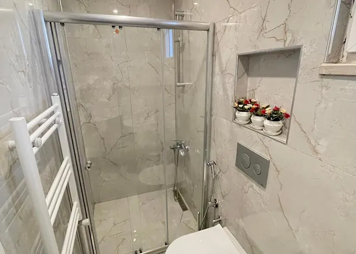 Апартаменти My White House